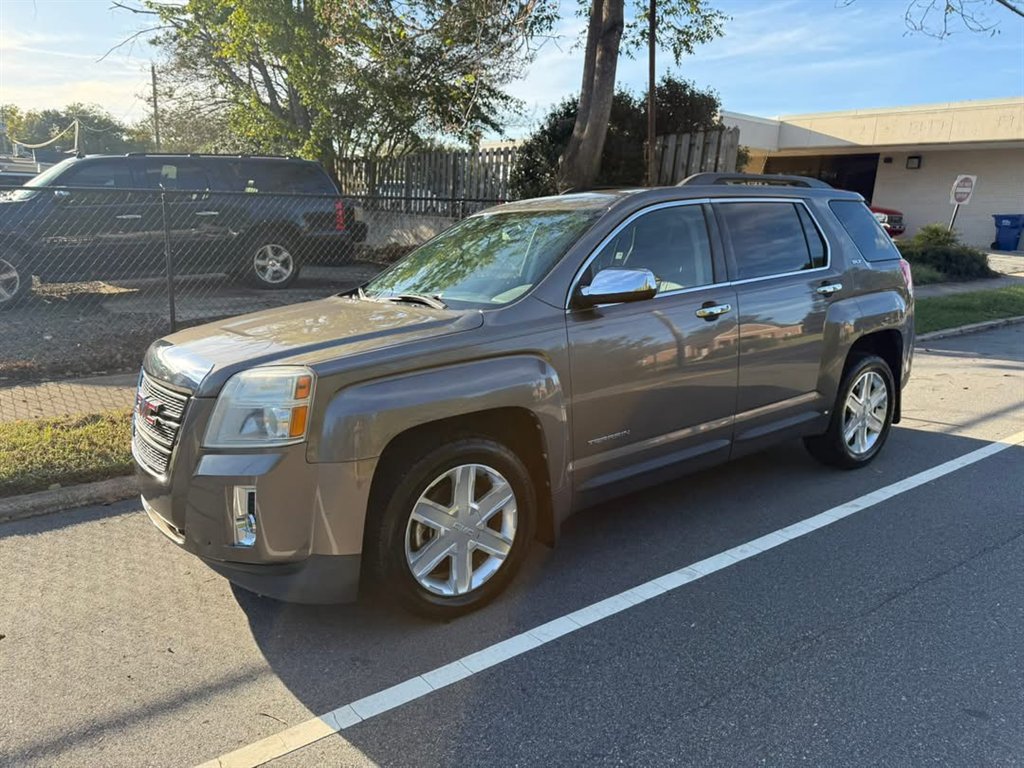 2010 GMC Terrain SLT-1's photo