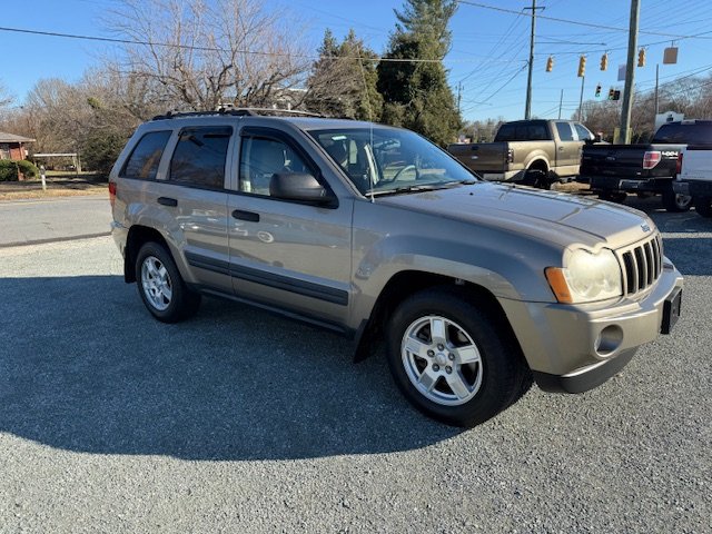 2005 Jeep Grand Cherokee Laredo's photo